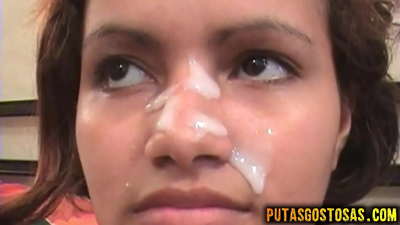 Tinka recibe corrida na cara despois do sexo anal